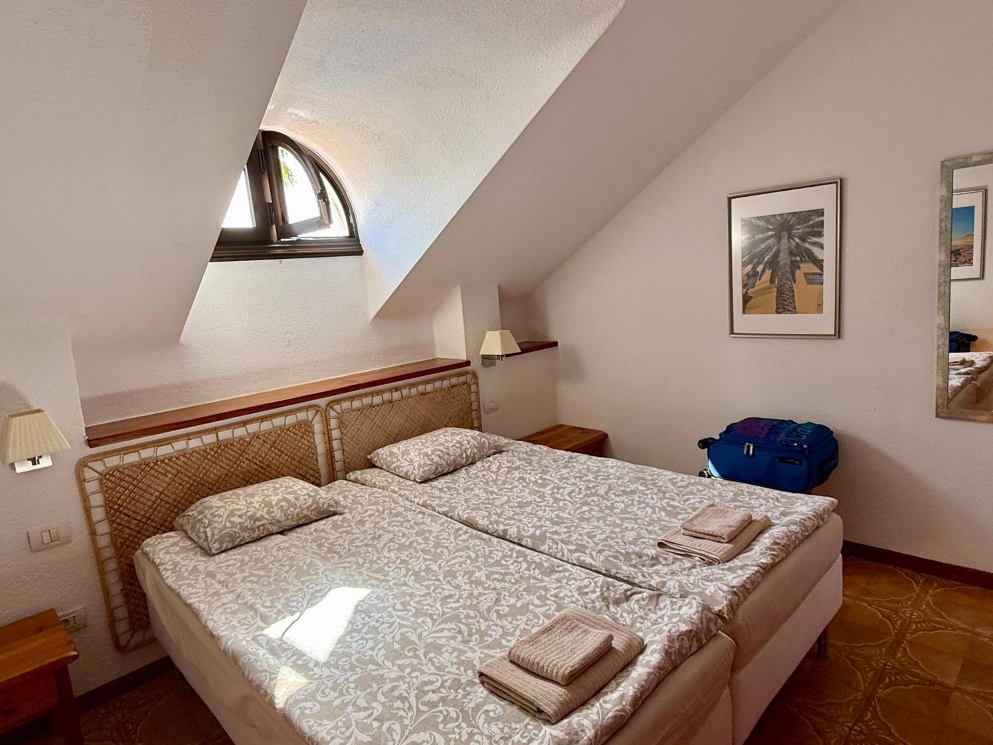 Sunny 2-Bedroom Apartment In Parque Santiago II Playa de las Américas Eksteriør billede